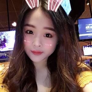 Meet your Posher, Nina